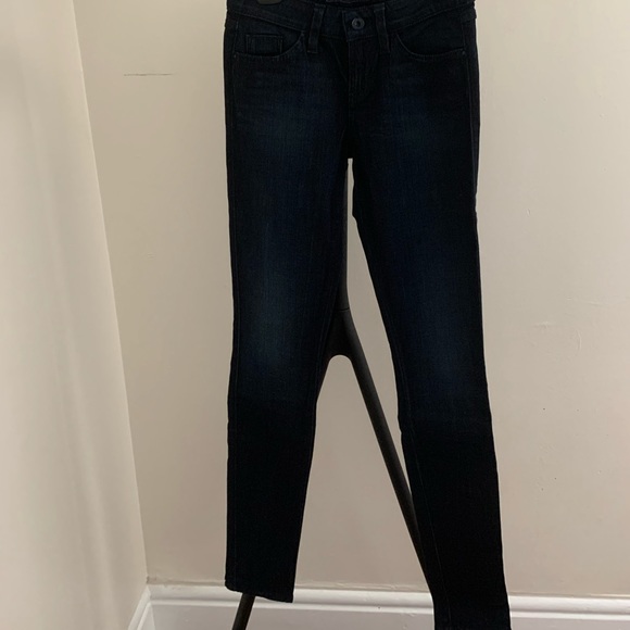 Guess Britney Skinny Jeans - Picture 2 of 8